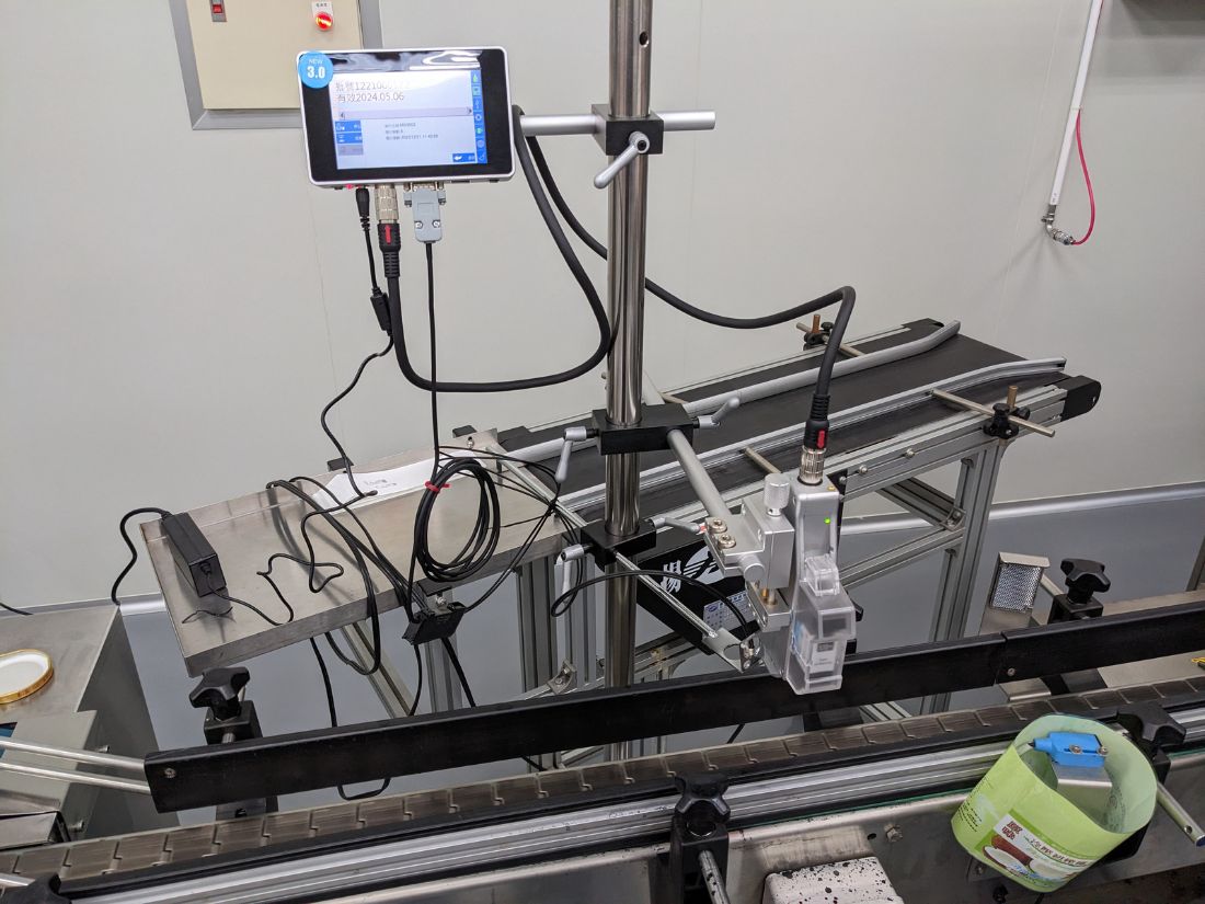 生技業高解析批號日期噴印 - E1S高解析噴印機(噴碼機)