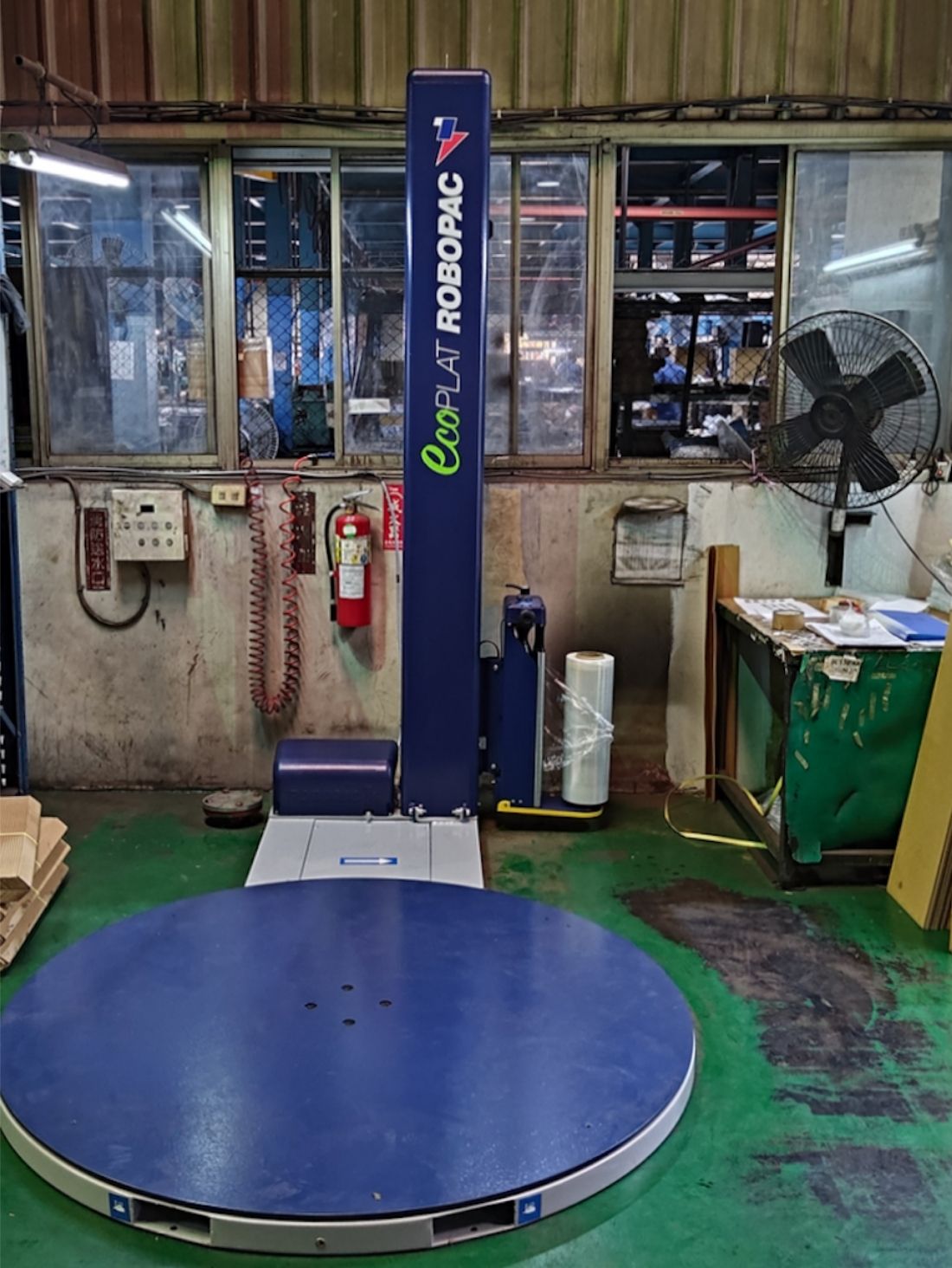 機械鏈條製造業汰舊換新案例：提升效率，選擇全新ROBOPAC ECOPLAT PLUS膠膜機